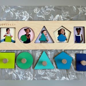 Lovevery Shapes Puzzle - retired